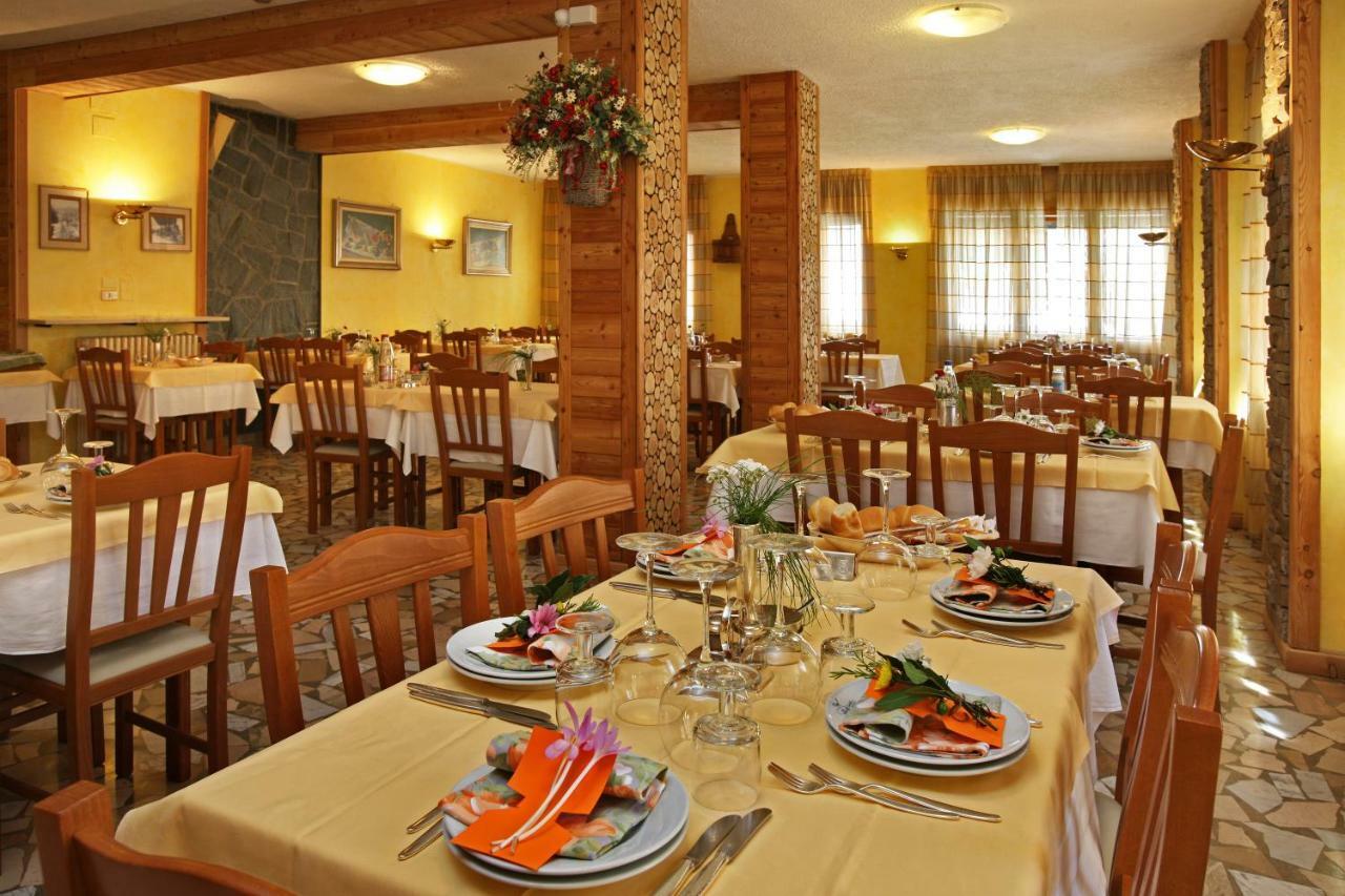 Hotel Holiday Debili Oulx 외부 사진